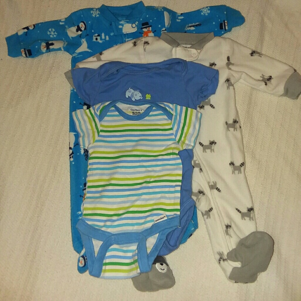 2 sleeper, 2 onesie bundle